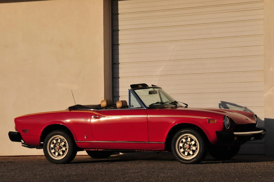 1978 Fiat 124 Sport Spider - Image 11 of 31