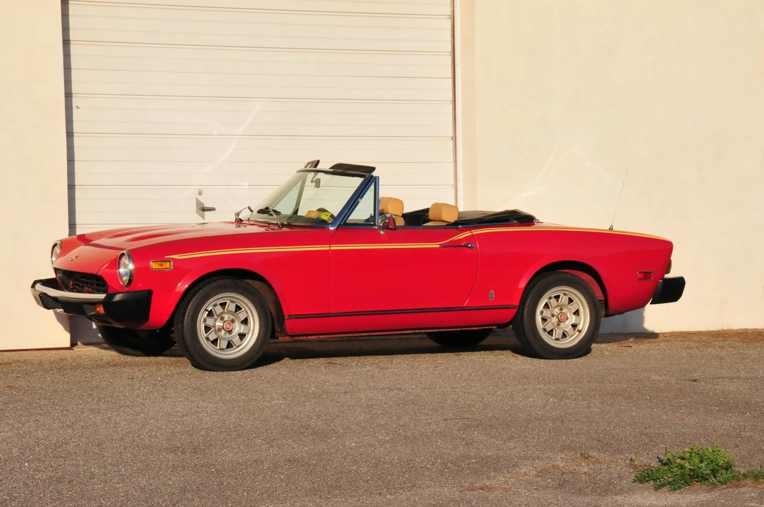 1978 Fiat 124 Sport Spider - Image 2 of 31