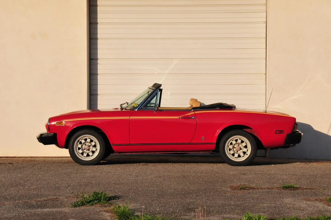 1978 Fiat 124 Sport Spider - Image 21 of 31
