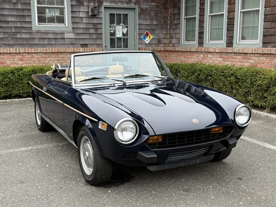 1978 Fiat 124 Sport Spider - Image 13 of 31