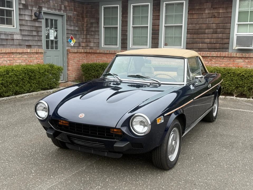 1978 Fiat 124 Sport Spider - Image 15 of 31