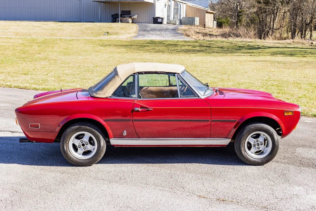 1978 Fiat 124 Sport Spider - Image 13 of 31