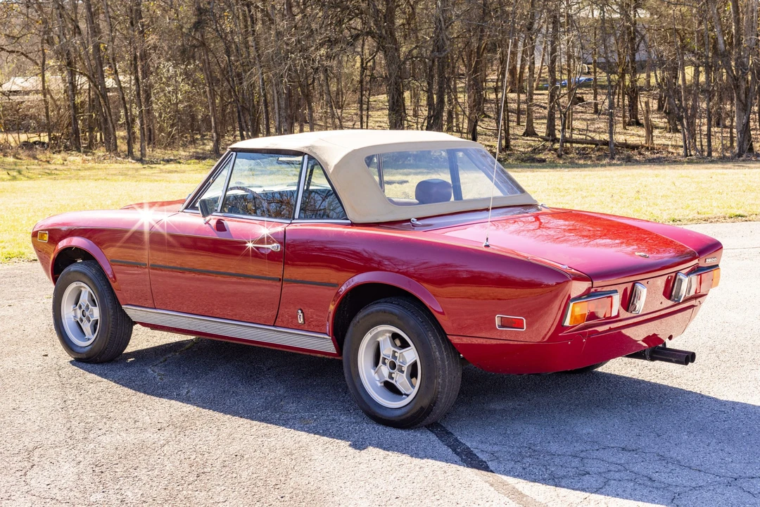 1978 Fiat 124 Sport Spider - Image 16 of 31