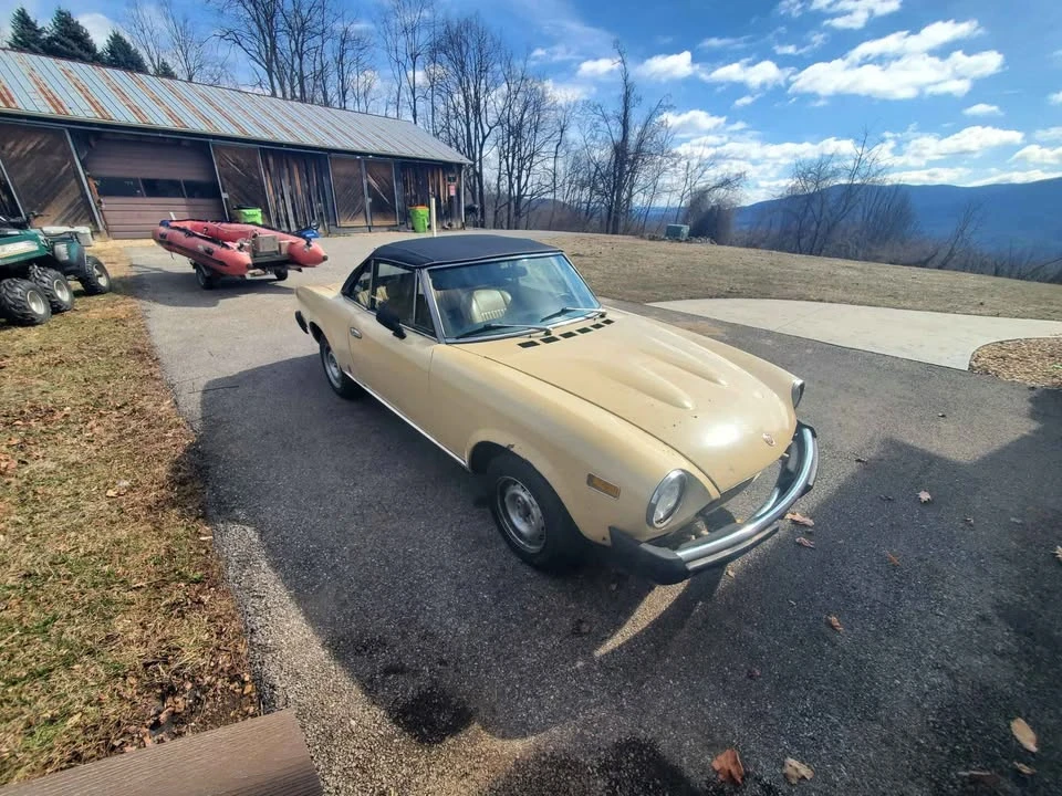 1978 Fiat 124 Sport Spider - Image 2 of 10