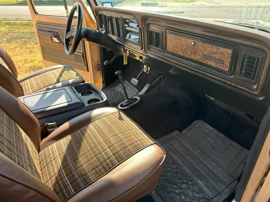 1978 Ford Bronco 2nd Gen - Image 15 of 16