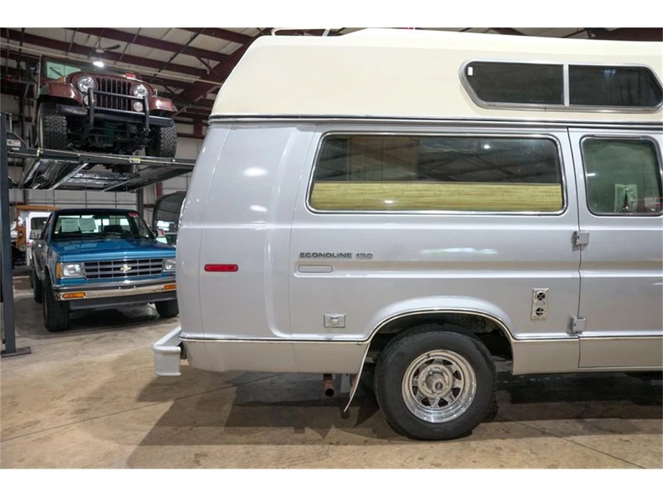 1978 Ford Econoline Van - Image 9 of 31