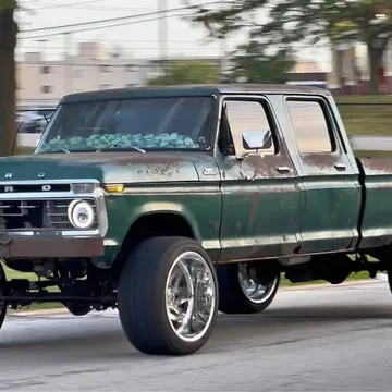 1978 Ford F250 Crew Cab 4X4 Dentside
