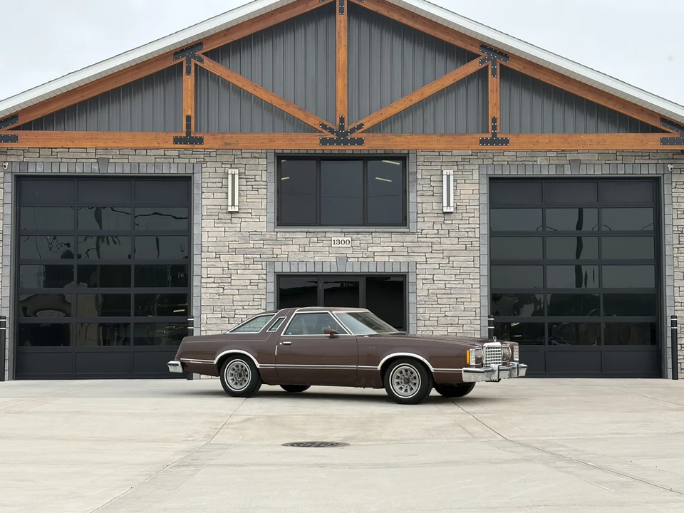 1978 Ford Thunderbird 7th Gen - Image 13 of 31