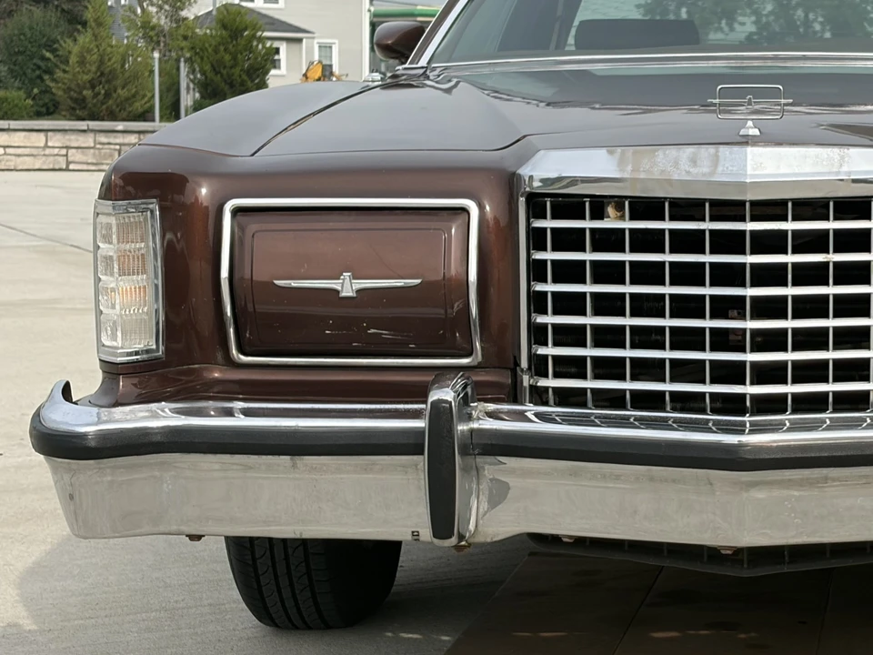 1978 Ford Thunderbird 7th Gen - Image 28 of 31