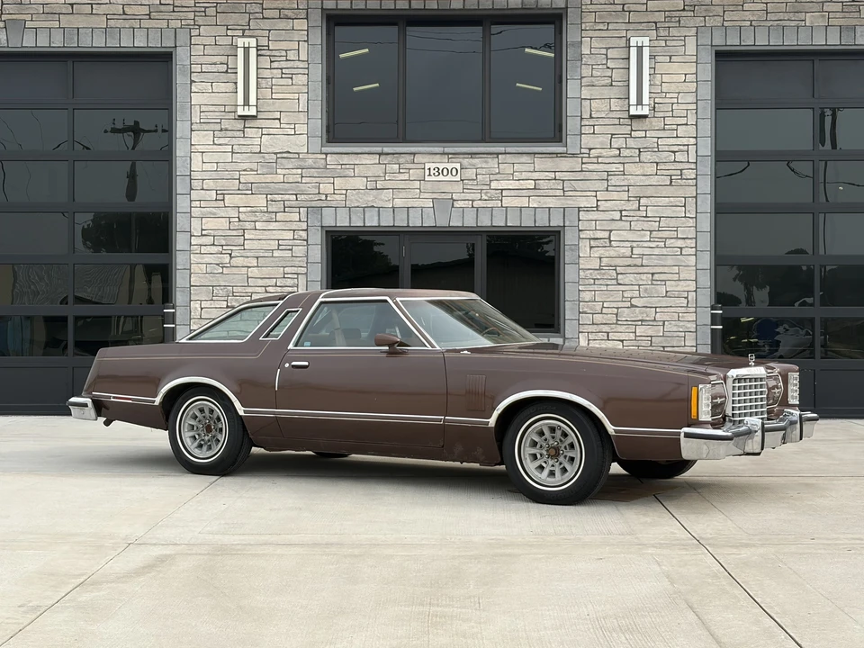 1978 Ford Thunderbird 7th Gen - Image 11 of 31