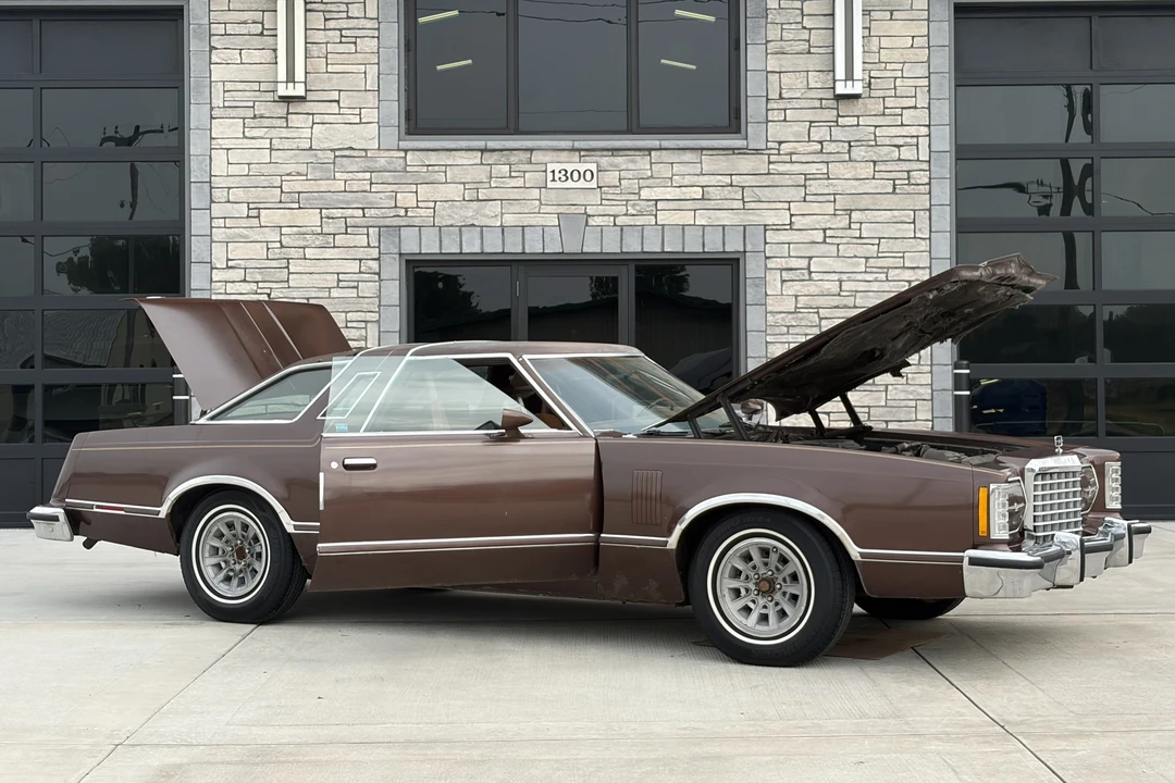 1978 Ford Thunderbird 7th Gen - Image 14 of 31