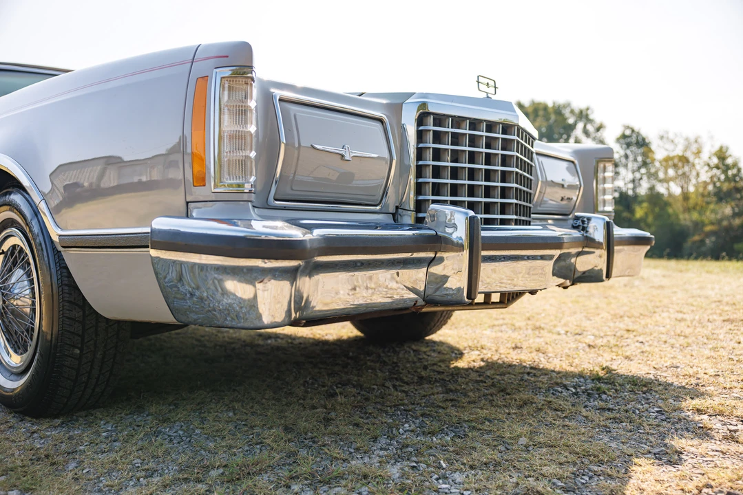 1978 Ford Thunderbird 7th Gen - Image 15 of 31