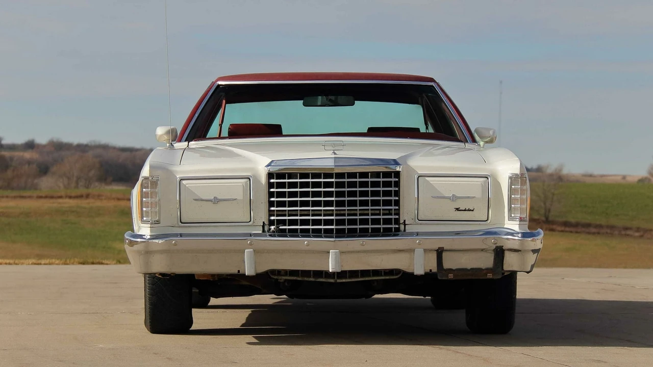 1978 Ford Thunderbird 7th Gen - Image 14 of 19