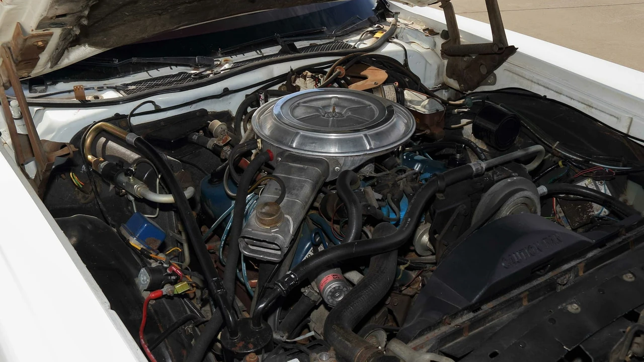 1978 Ford Thunderbird 7th Gen - Image 7 of 19