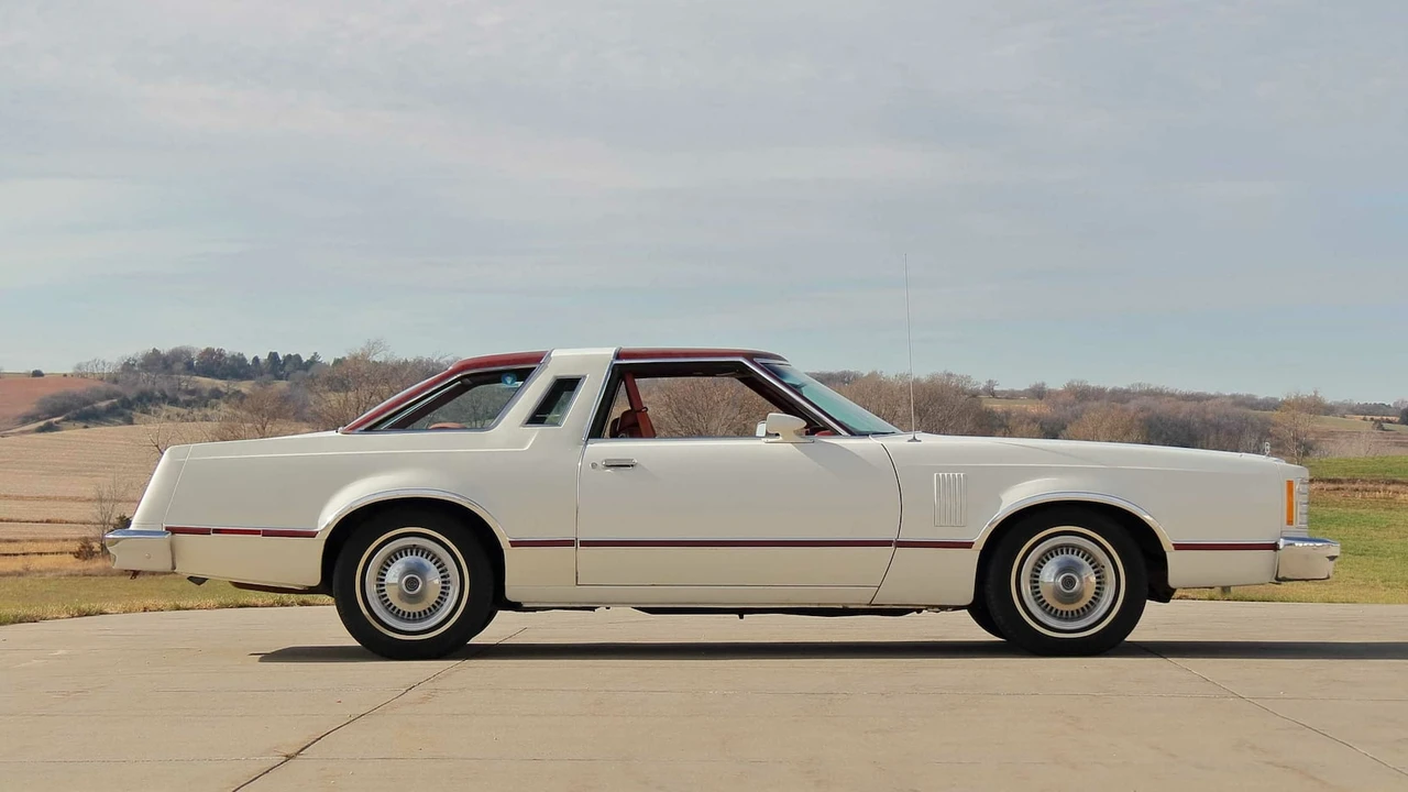 1978 Ford Thunderbird 7th Gen - Image 8 of 19