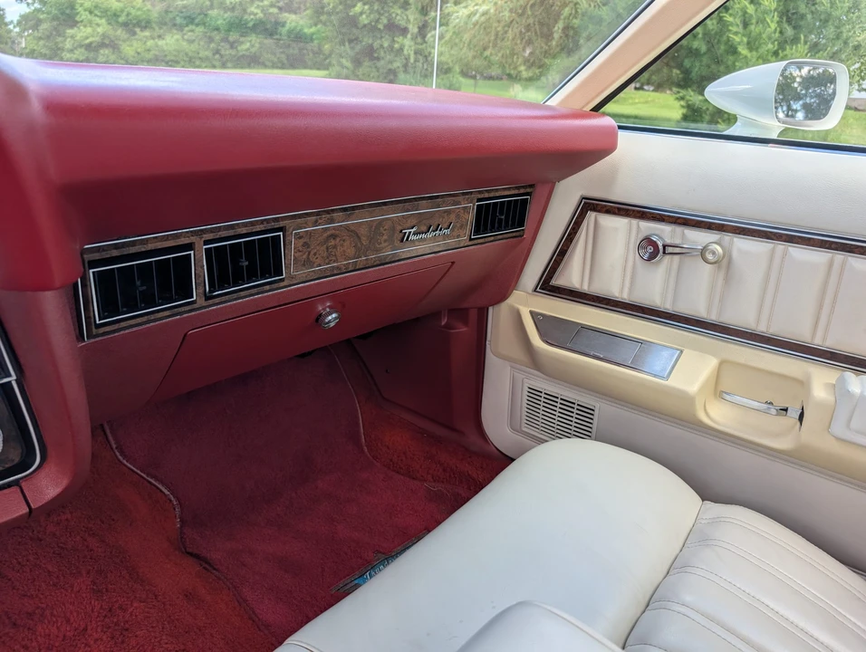 1978 Ford Thunderbird 7th Gen - Image 25 of 31