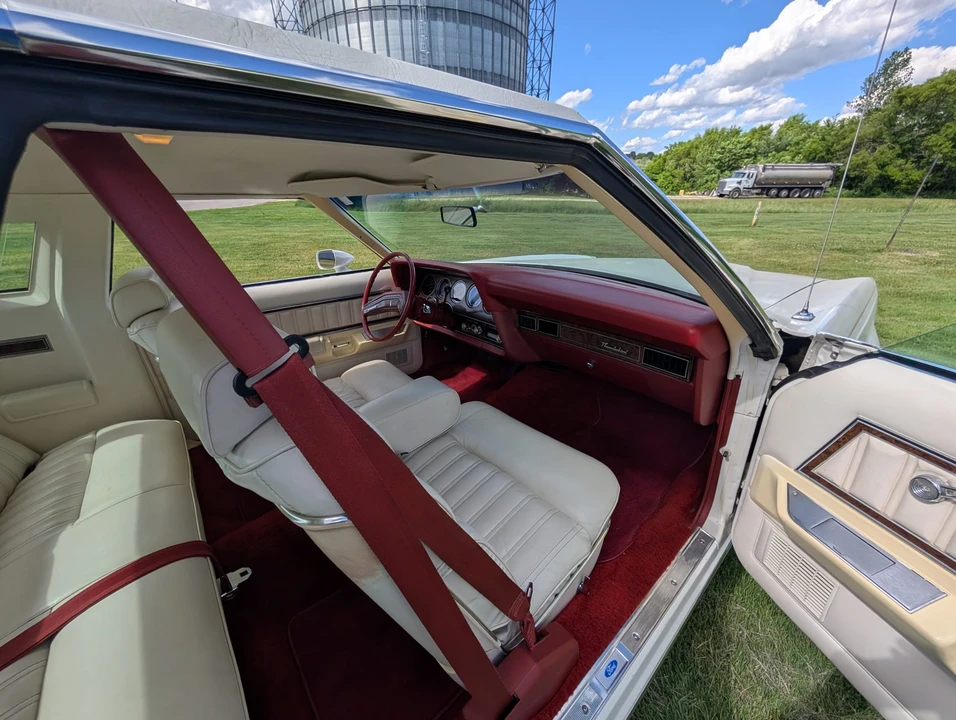 1978 Ford Thunderbird 7th Gen - Image 17 of 31