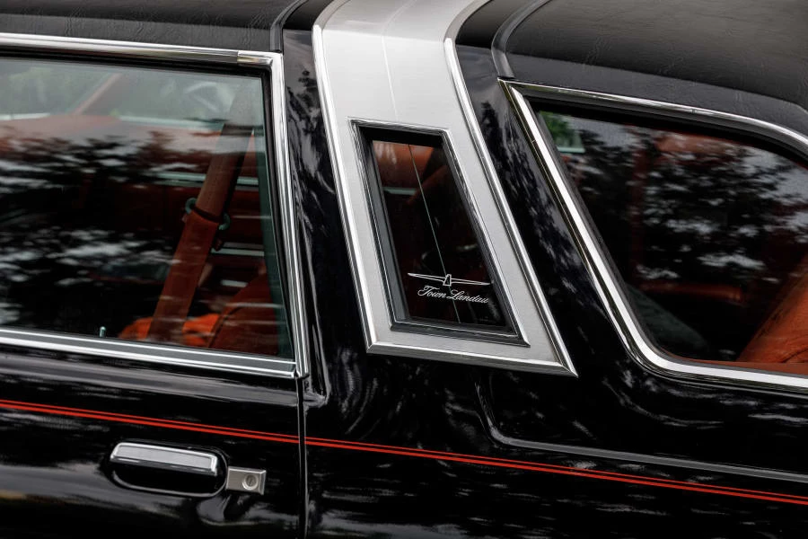 1978 Ford Thunderbird 7th Gen - Image 11 of 31