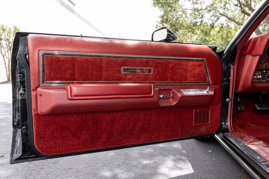 1978 Ford Thunderbird 7th Gen - Image 17 of 31
