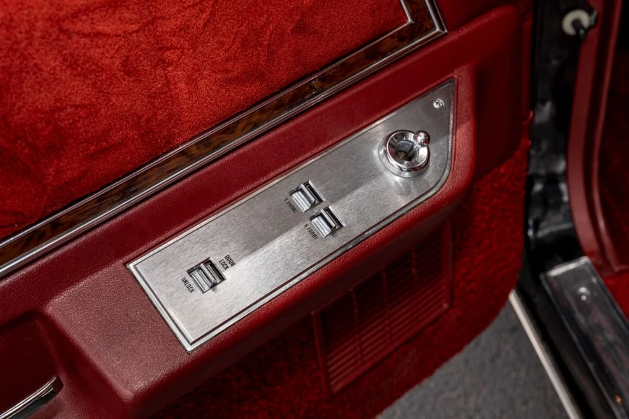 1978 Ford Thunderbird 7th Gen - Image 26 of 31