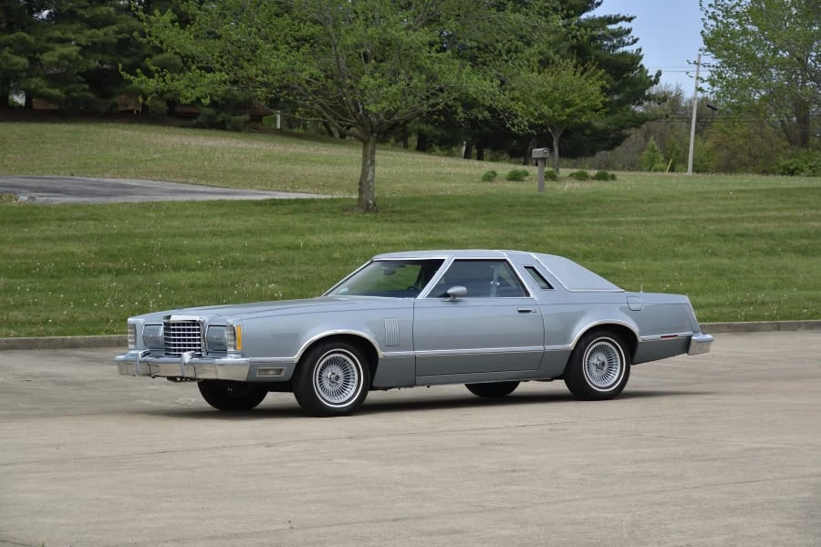 1978 Ford Thunderbird 7th Gen - Image 16 of 31
