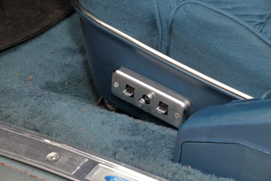 1978 Ford Thunderbird 7th Gen - Image 22 of 31