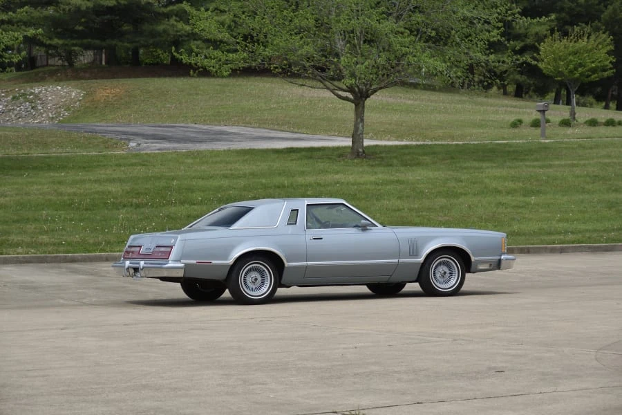 1978 Ford Thunderbird 7th Gen - Image 14 of 31