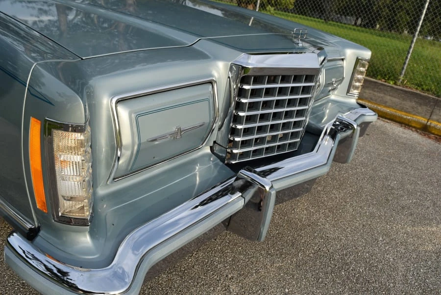 1978 Ford Thunderbird 7th Gen - Image 8 of 31