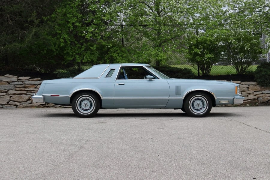 1978 Ford Thunderbird 7th Gen - Image 16 of 31