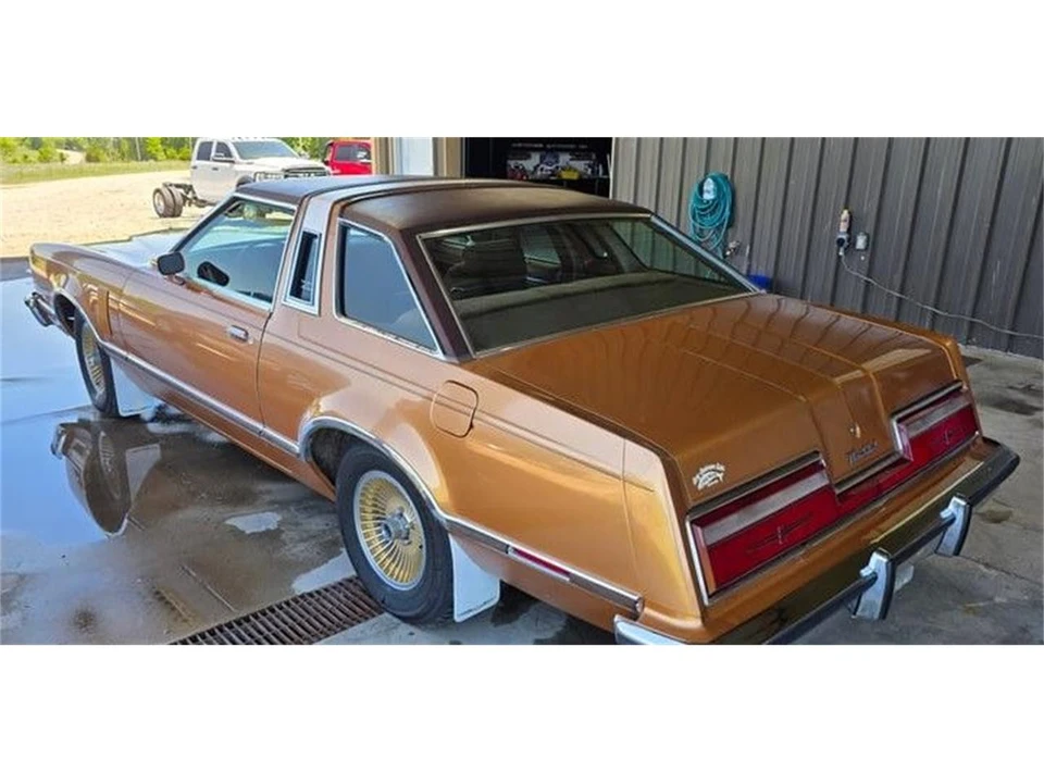 1978 Ford Thunderbird 7th Gen - Image 2 of 7
