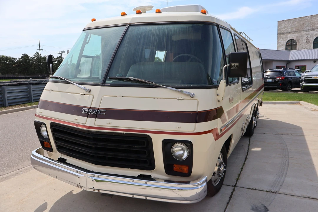 1978 GMC Motorhome - Image 2 of 31