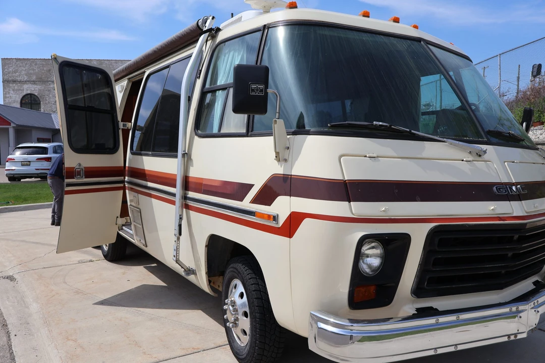1978 GMC Motorhome - Image 18 of 31