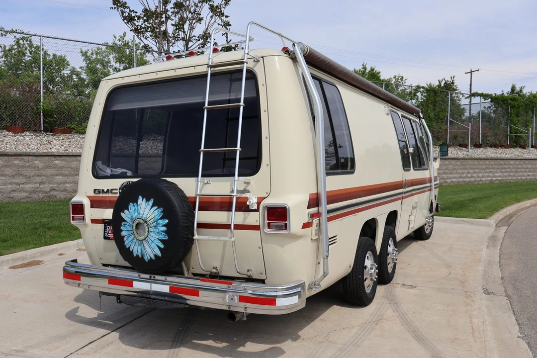 1978 GMC Motorhome - Image 10 of 31