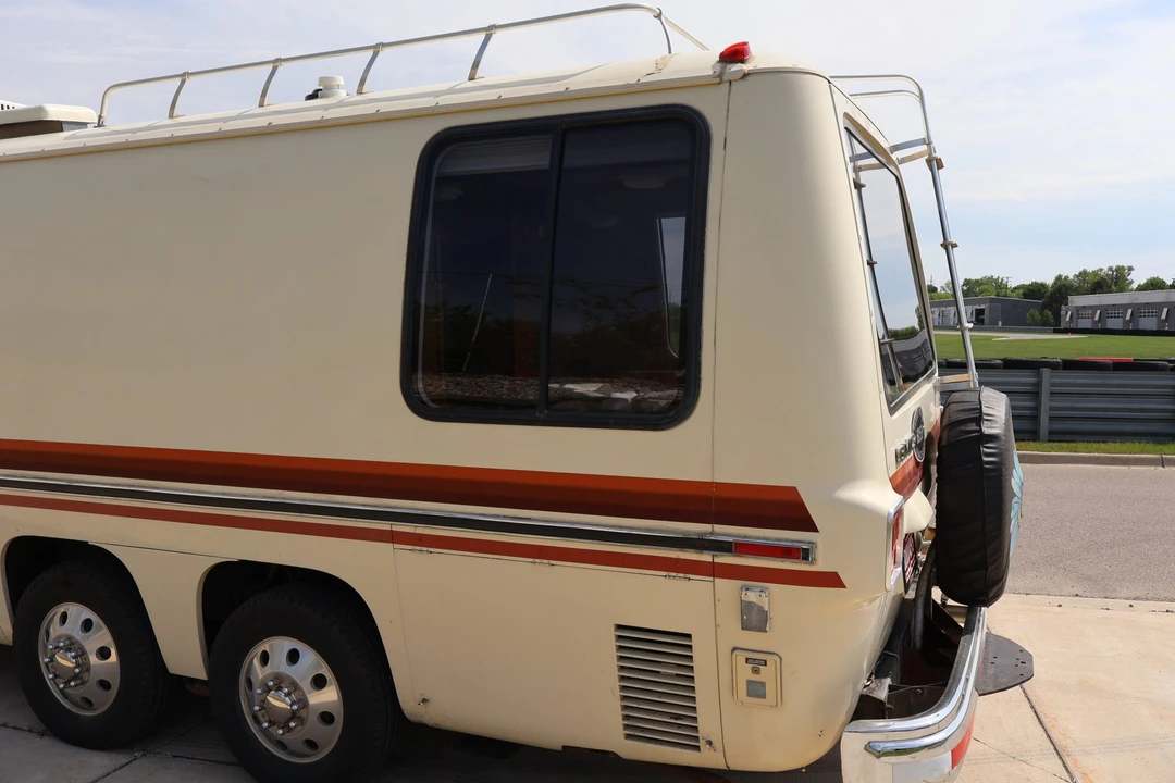 1978 GMC Motorhome - Image 30 of 31