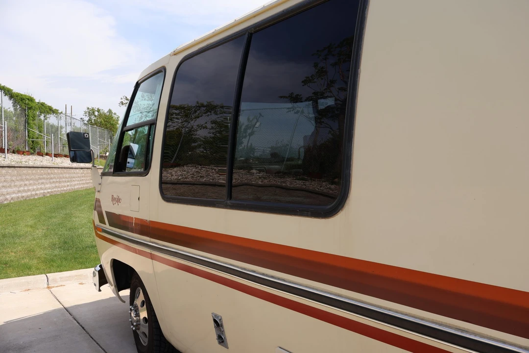1978 GMC Motorhome - Image 25 of 31