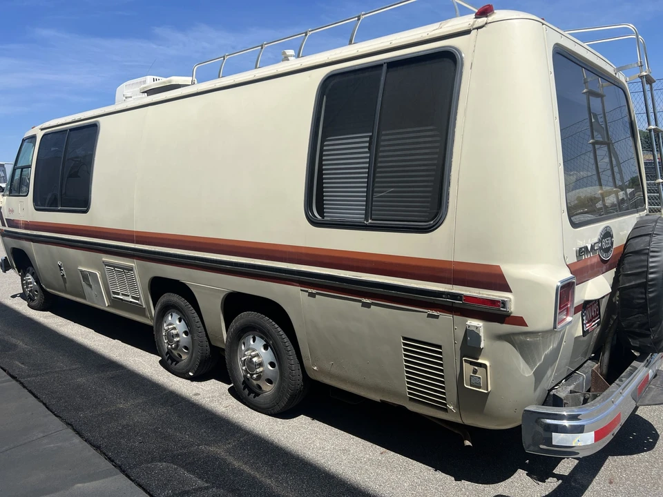 1978 GMC Motorhome - Image 13 of 31
