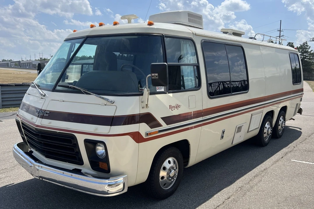 1978 GMC Motorhome - Image 1 of 31