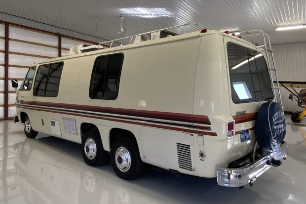 1978 GMC Motorhome - Image 2 of 10