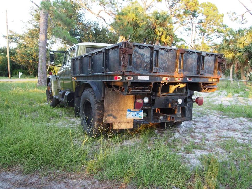 1978 International Harvester Loadstar - Image 2 of 31