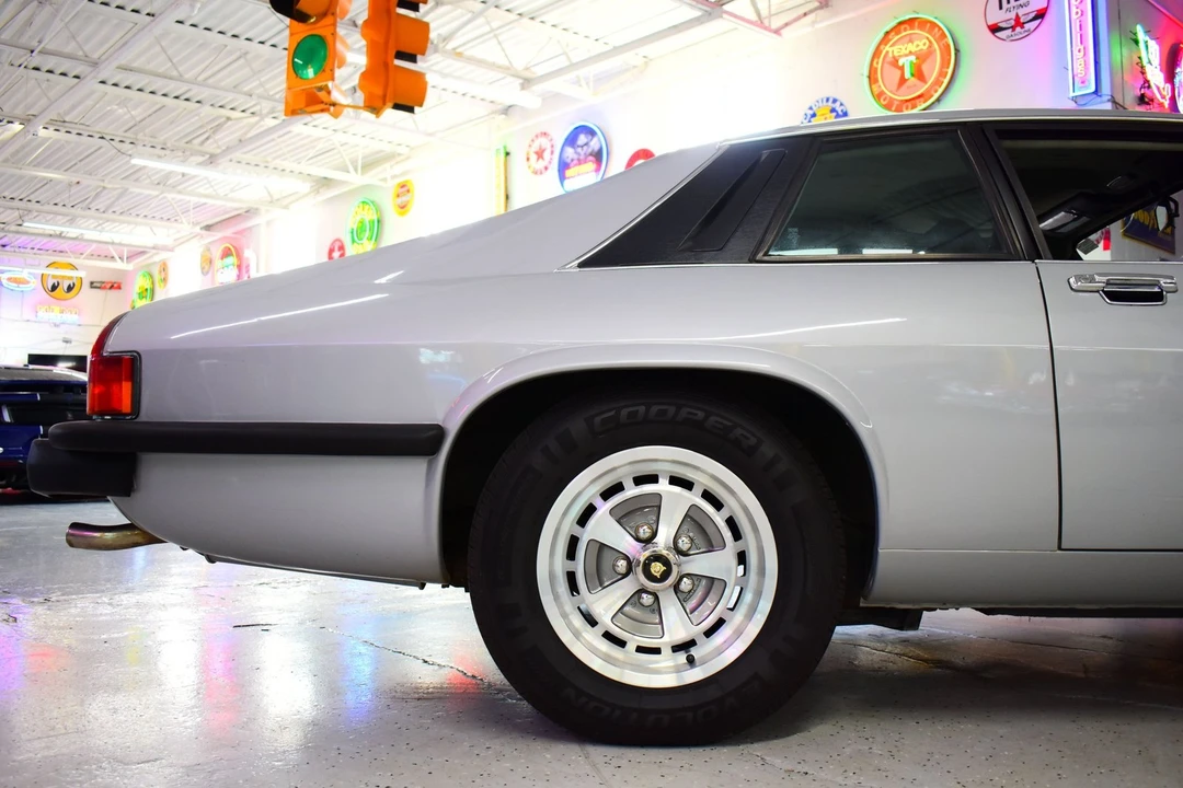 1978 Jaguar XJS Pre-Facelift V12 - Image 8 of 20