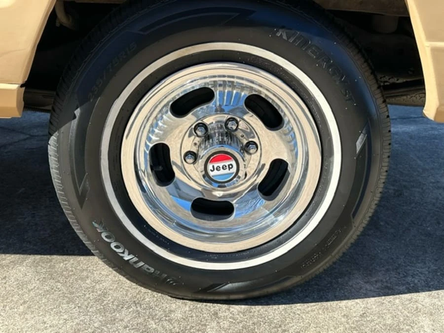 1978 Jeep SJ Wagoneer - Image 7 of 12