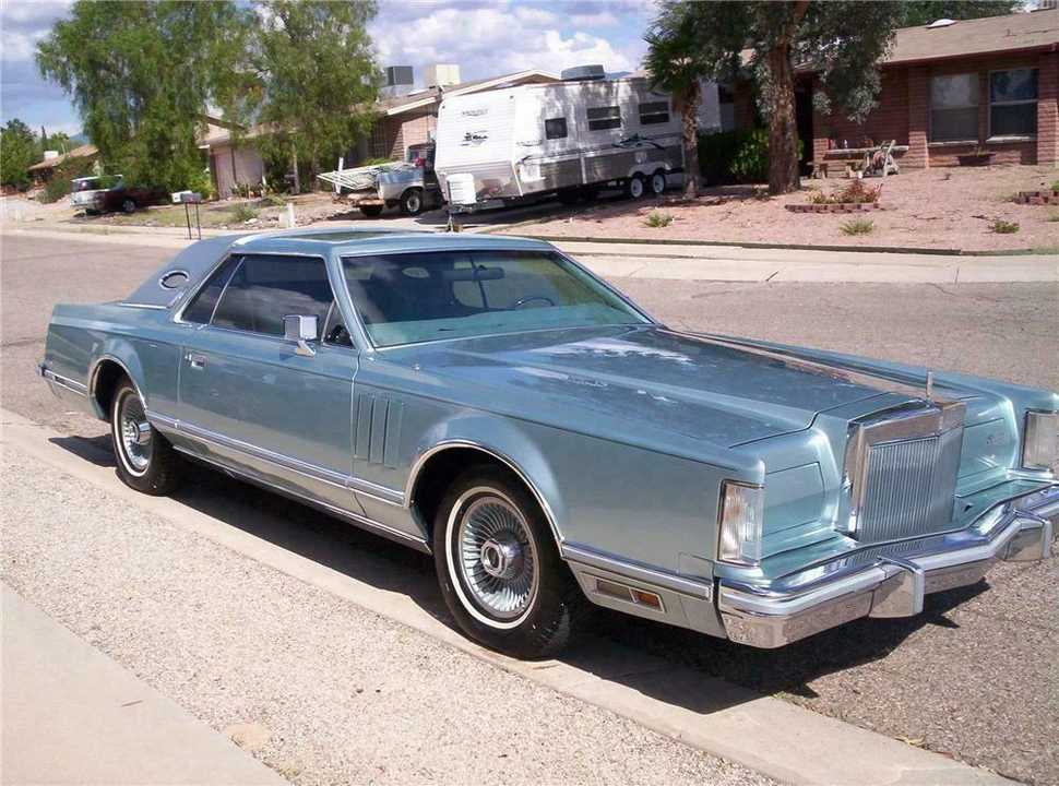 1978 Lincoln Continental Mark V - Image 2 of 4