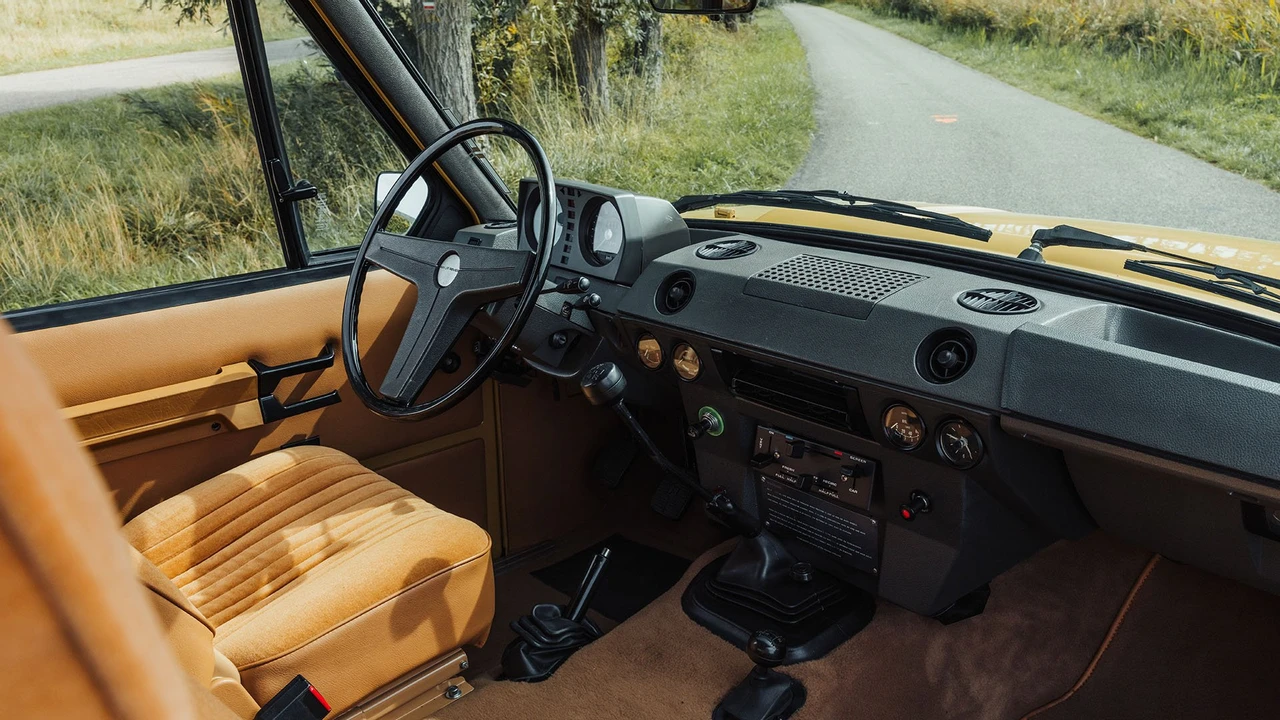 1978 Land Rover Range Rover Classic - Image 11 of 17