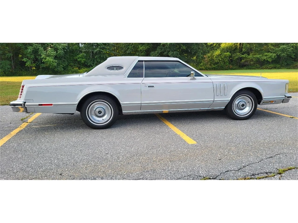 1978 Lincoln Continental 5th Gen - Image 6 of 15