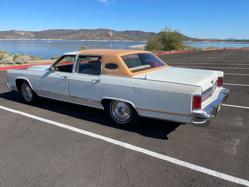 1978 Lincoln Continental 5th Gen - Image 10 of 12