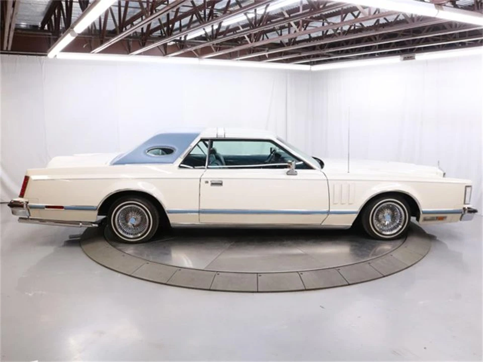 1978 Lincoln Continental 5th Gen - Image 9 of 31