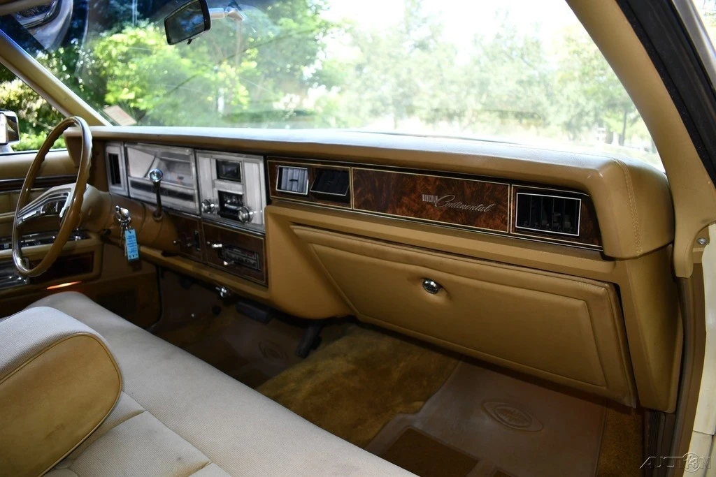 1978 Lincoln Continental 5th Gen - Image 17 of 21
