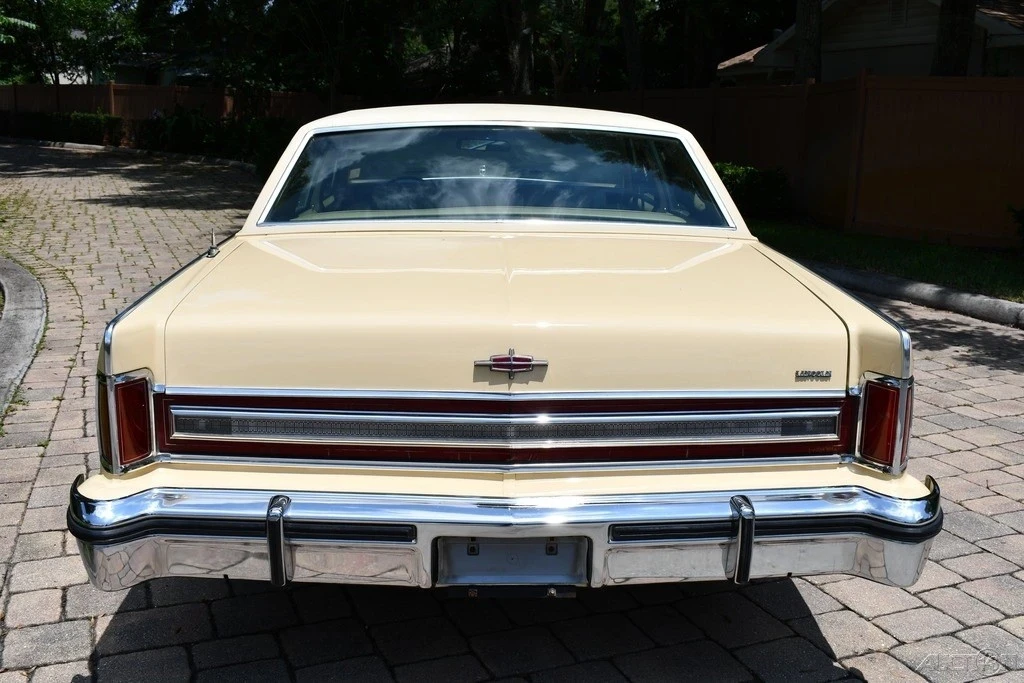 1978 Lincoln Continental 5th Gen - Image 10 of 21