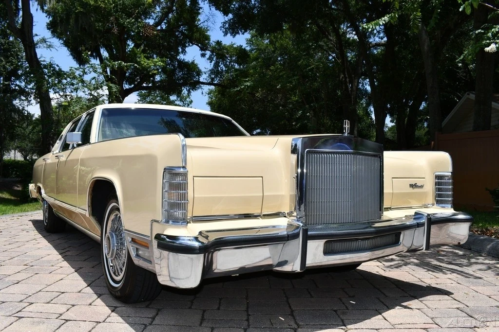 1978 Lincoln Continental 5th Gen - Image 11 of 21