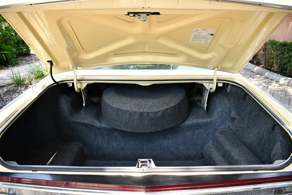 1978 Lincoln Continental 5th Gen - Image 12 of 21